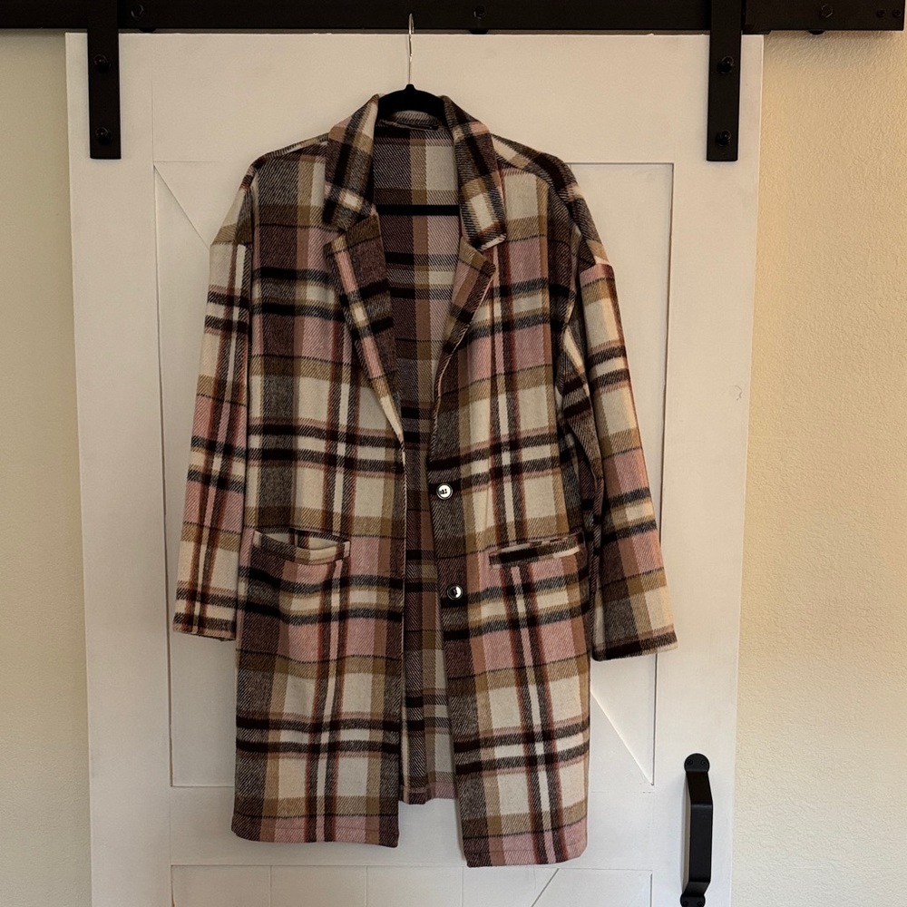 Elegant Plaid Blazer in Brown and Pink